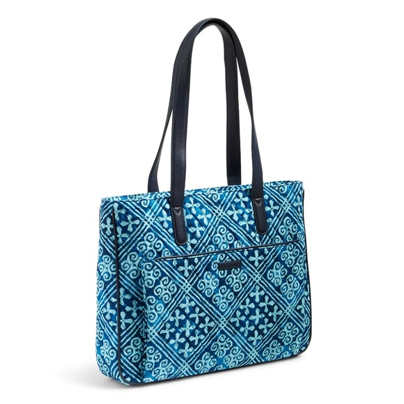 vera bradley tote with laptop compartment